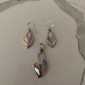 Indian earring and pendant set